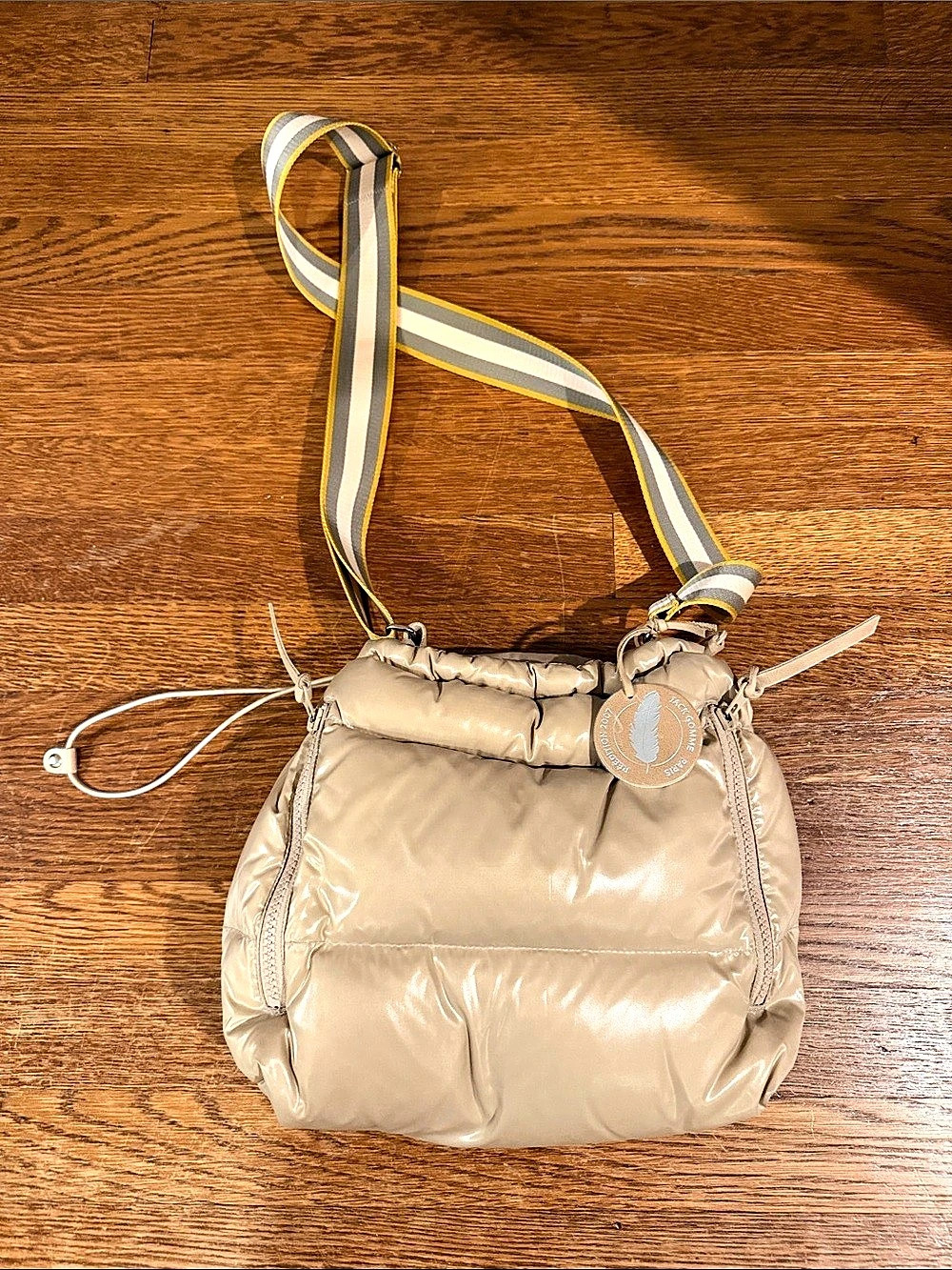 Jack Gomme Meribel Bag Puffer Shoulder Bag in Beige